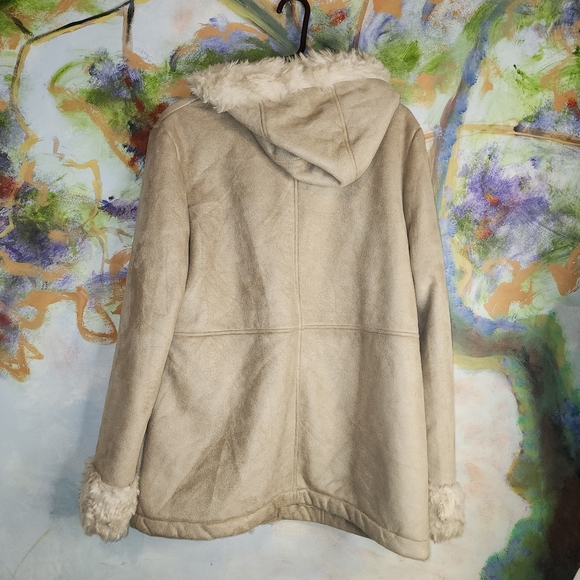 Topshop Faux Suede with Faux Fur Lining - Picture 6 of 14